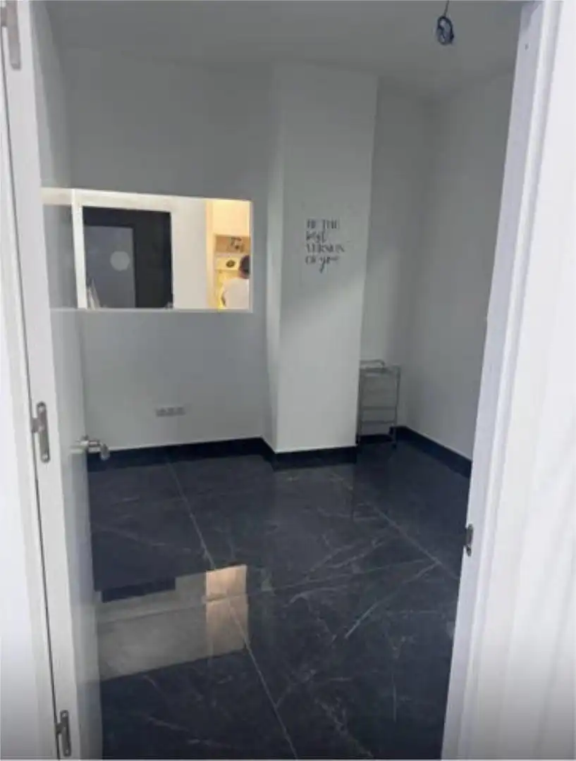 Local de alquiler en  Valencia Capital con Aire acondicionado