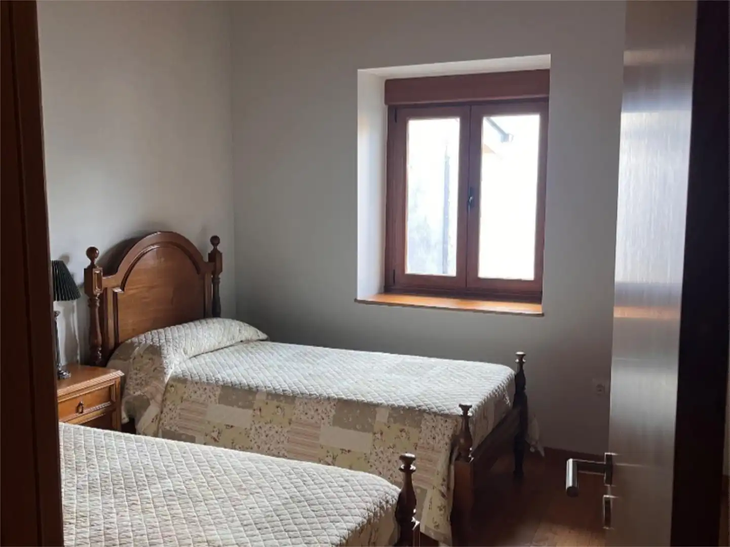Piso de alquiler en Calle San Roque, 46, Pedralba de la Pradería Habitación de Piso de alquiler en Pedralba de la Pradería con Calefacción, Parquet y Piscina