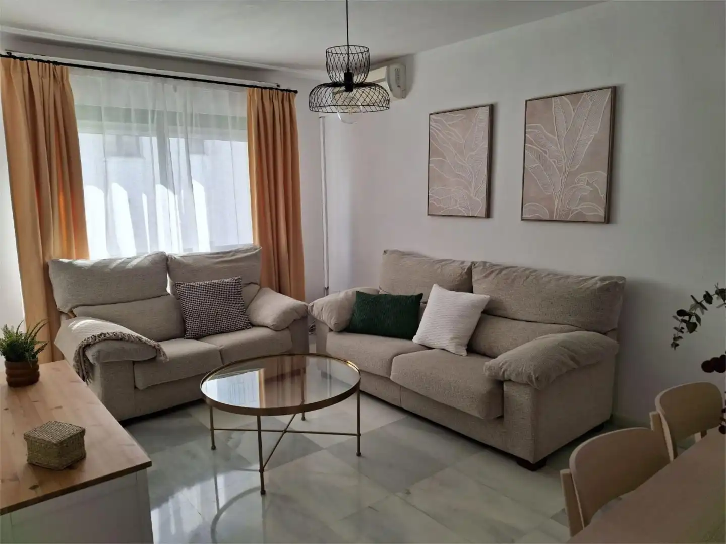 Living room of Flat for rent in Jerez de la Frontera  with Air Conditioner, Heating and Furnished