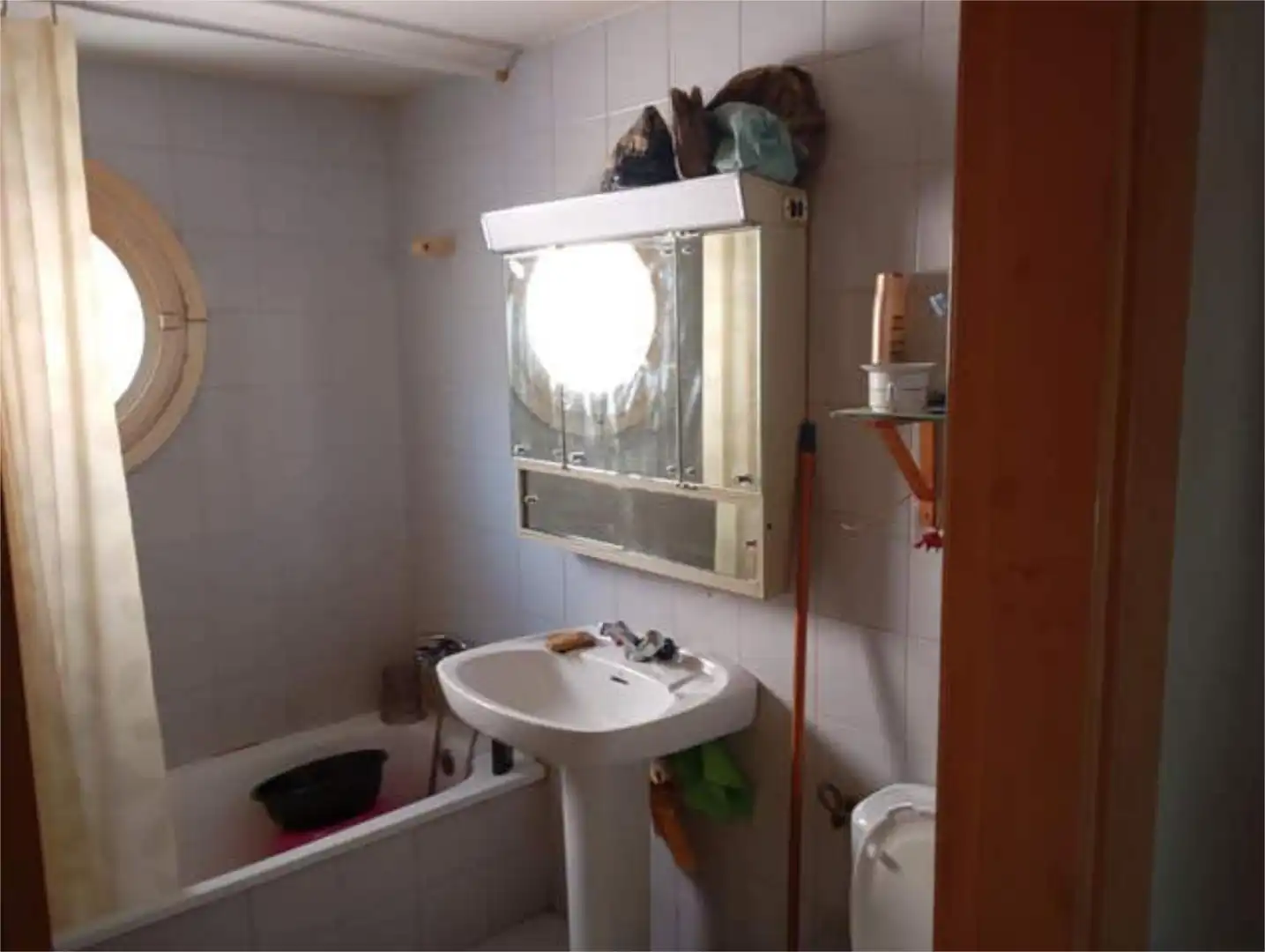 Baño de Piso en venta en Parres con Calefacción, Trastero y Amueblado