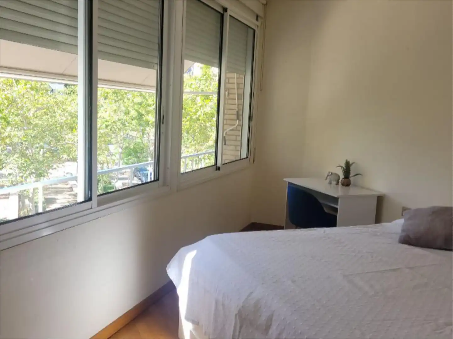 Zimmer in Carrer del Doctor Trueta, 33, La Vila Olímpica del Poblenou Schlafzimmer von Wohnung zur untervermieten in Barcelona mit Klimaanlage, Heizung und Möbliert