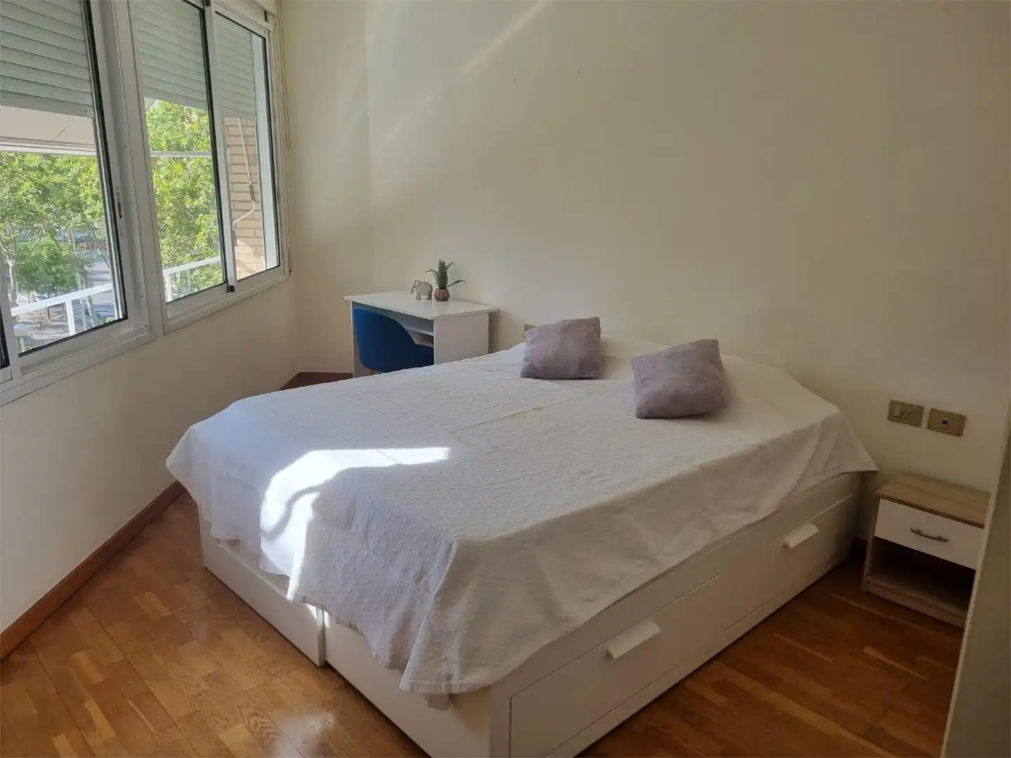 Zimmer in Carrer del Doctor Trueta, 33, La Vila Olímpica del Poblenou Schlafzimmer von Wohnung zur untervermieten in Barcelona mit Klimaanlage, Heizung und Möbliert