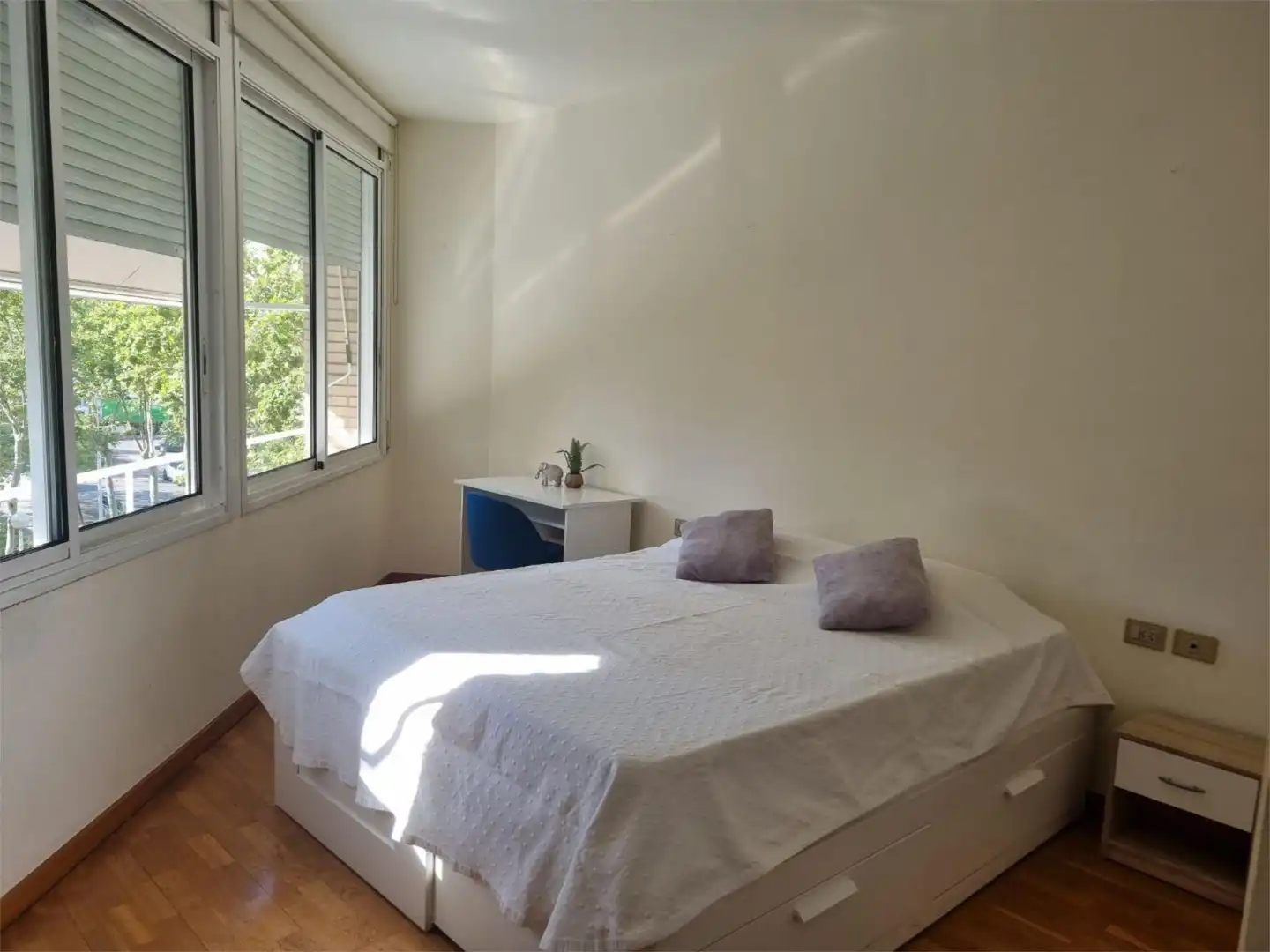 Zimmer in Carrer del Doctor Trueta, 33, La Vila Olímpica del Poblenou Schlafzimmer von Wohnung zur untervermieten in Barcelona mit Klimaanlage, Heizung und Möbliert