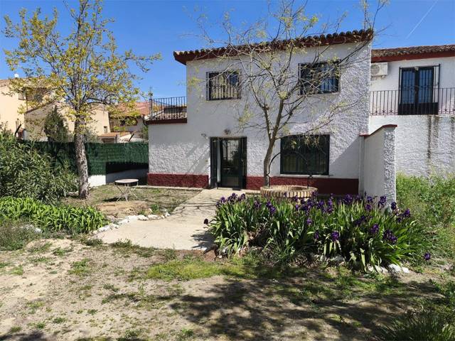 Casa-chalet en Alquiler en Calle General Mendívil, 56 en Ainzón