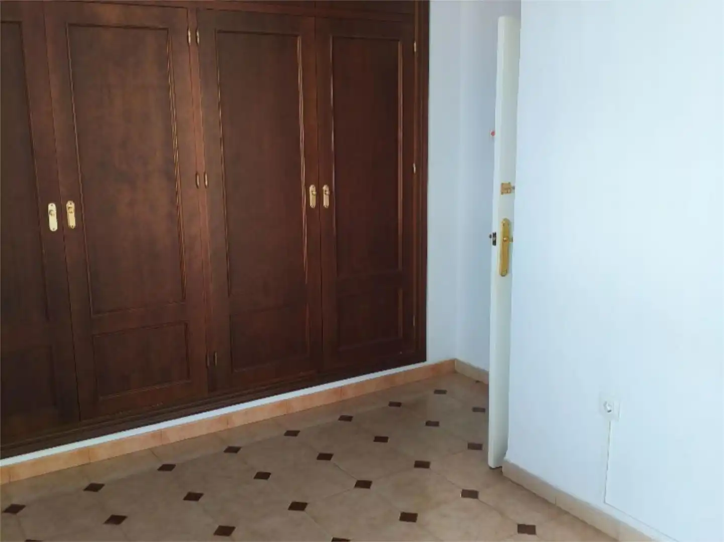 Casa adosada en venta en Calle Bulerias, 2, Sanlúcar la Mayor Casa adosada en venta en Sanlúcar la Mayor