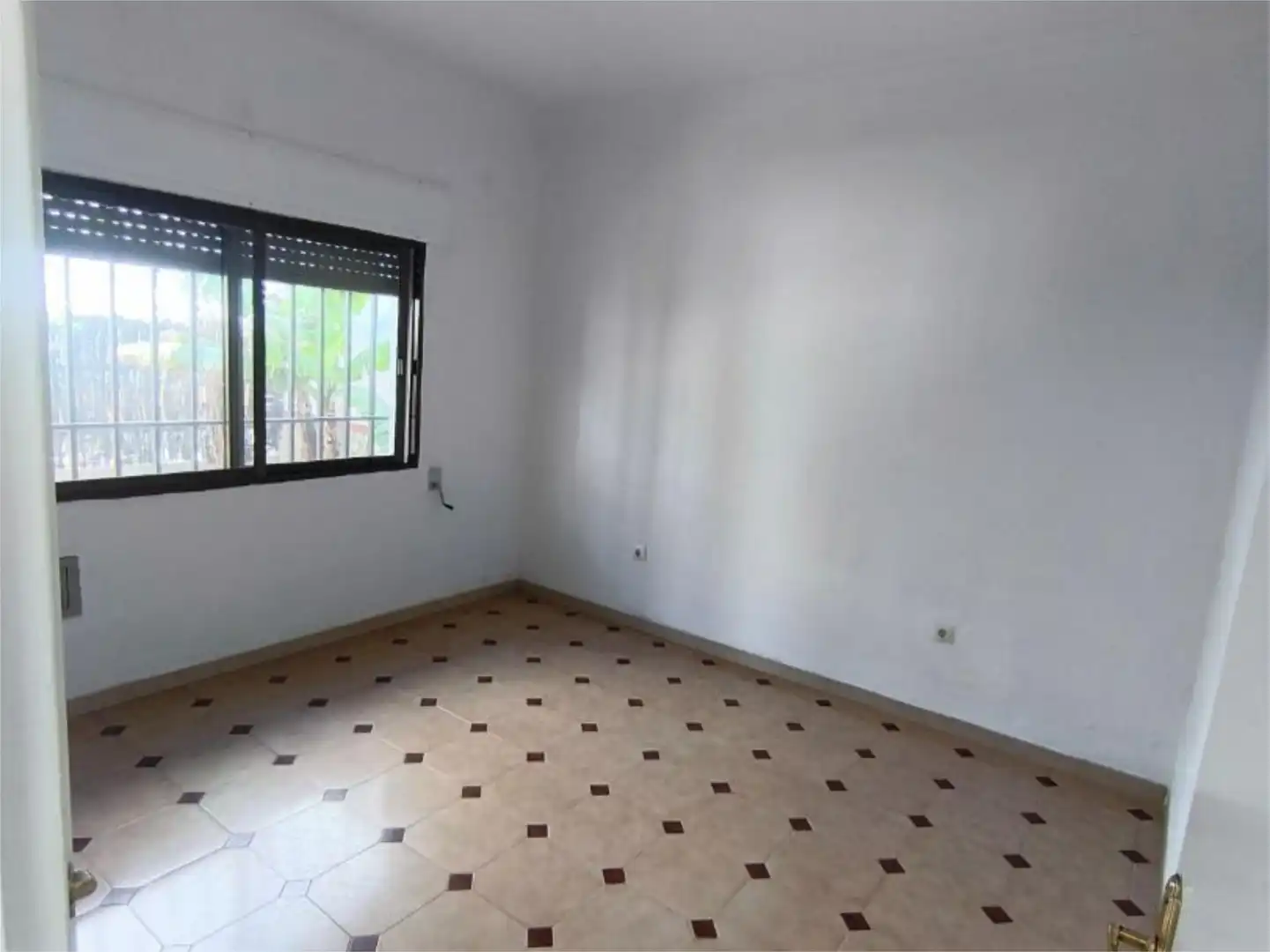 Casa adosada en venta en Calle Bulerias, 2, Sanlúcar la Mayor Casa adosada en venta en Sanlúcar la Mayor