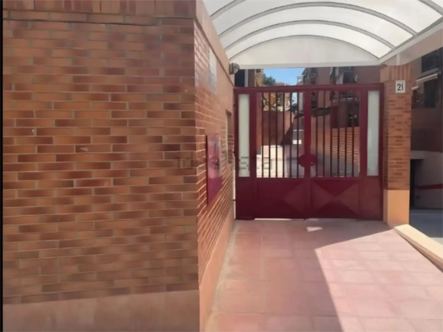 Flat for sale in Calle de Aldebarán, Valdefierro Exterior view of Flat for sale in Zaragoza with Air Conditioner, Heating and Terrace