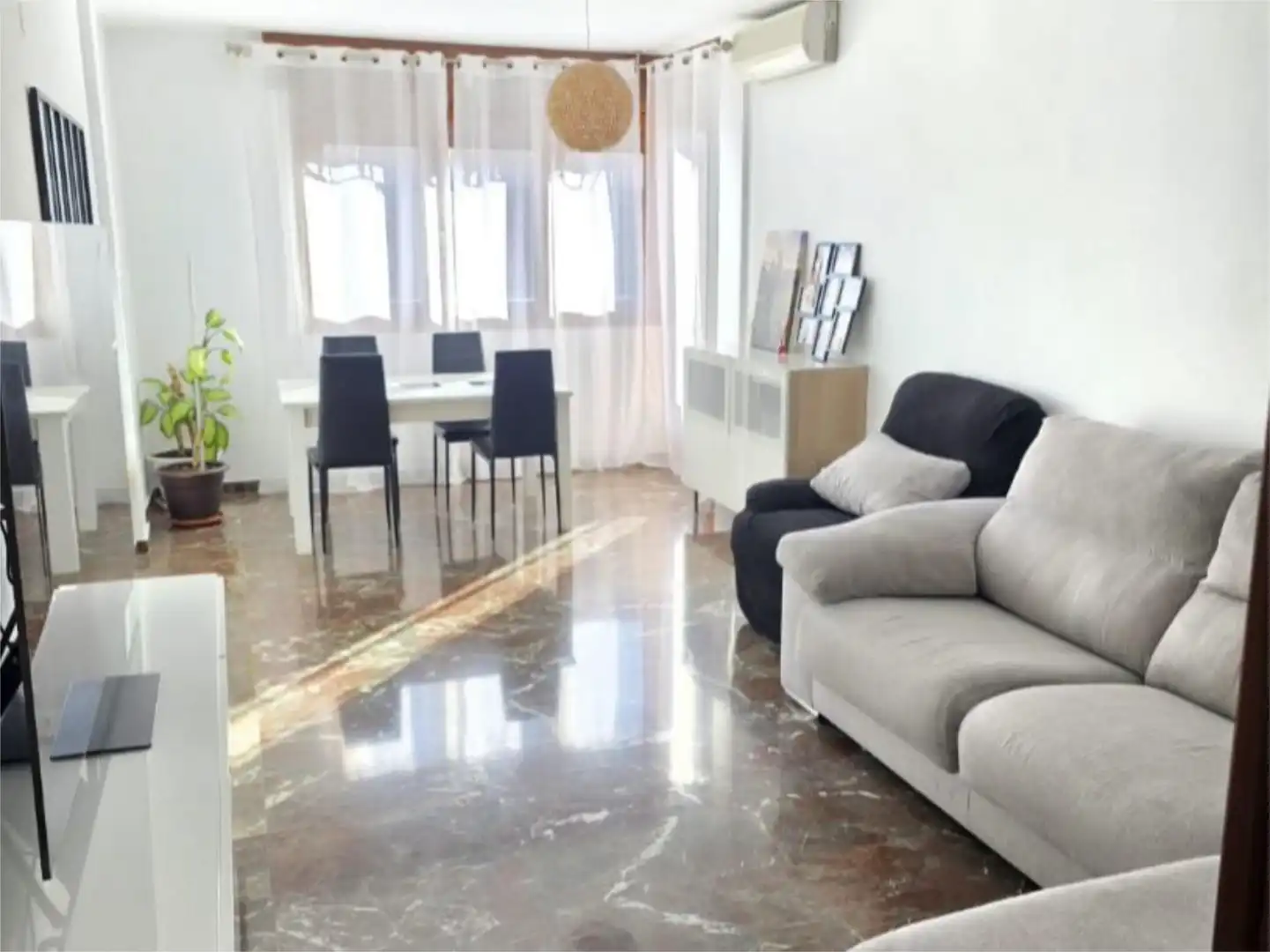 Flat for sale in Calle de Aldebarán, Valdefierro Living room of Flat for sale in Zaragoza with Air Conditioner, Heating and Terrace