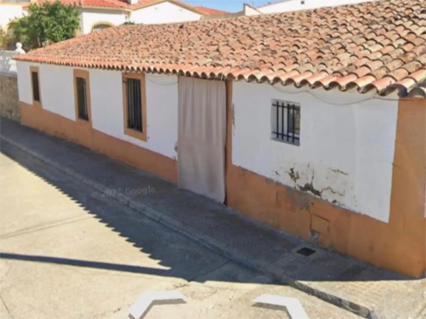 Vista exterior de Casa o xalet en venda en Villa del Rey amb Terrassa i Balcó