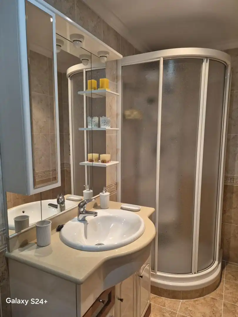 Flat for rent in Carretera Valencia, 21, Camarena de la Sierra Bathroom of Flat for rent in Camarena de la Sierra with Furnished and Community parking