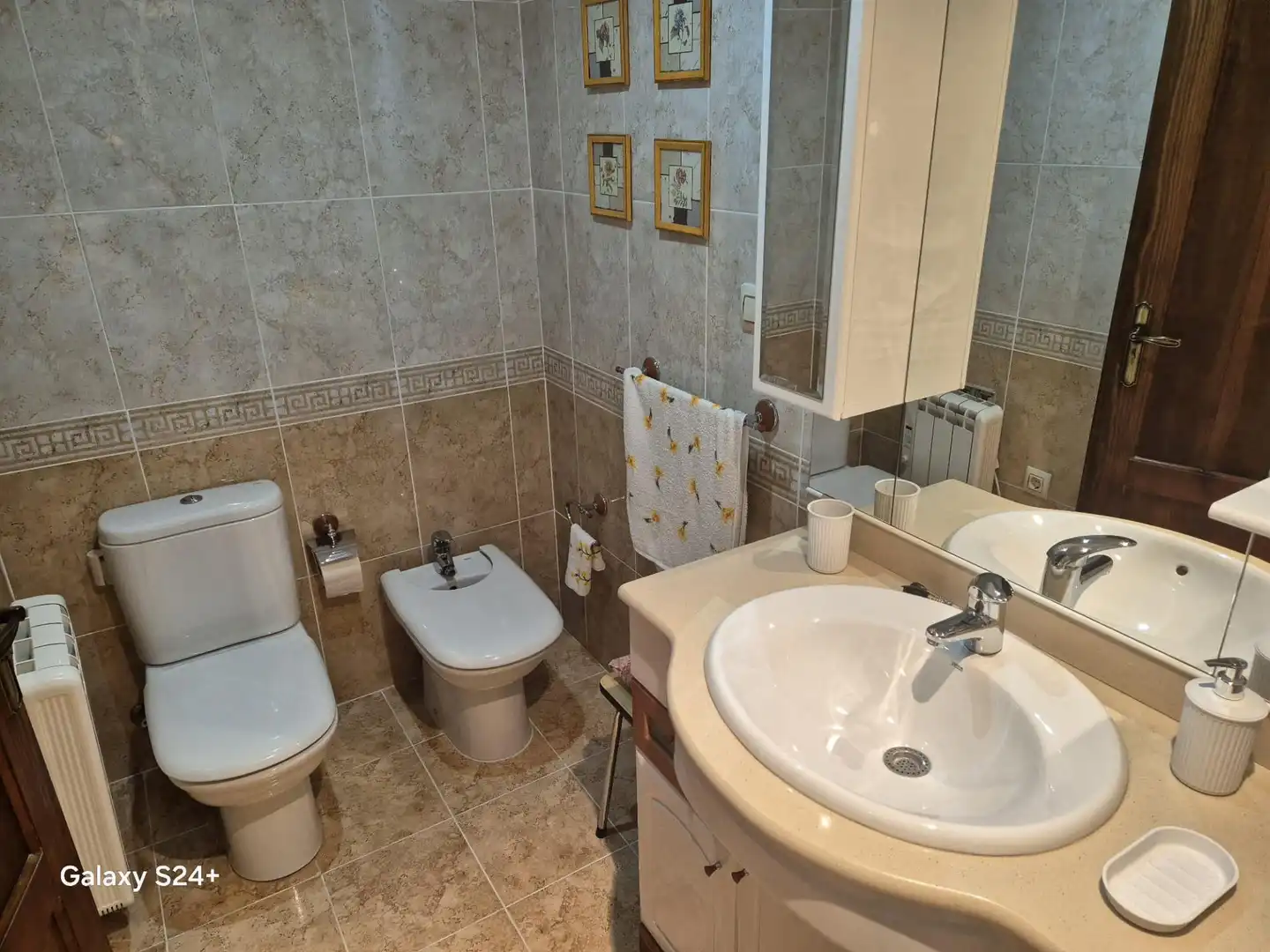Flat for rent in Carretera Valencia, 21, Camarena de la Sierra Bathroom of Flat for rent in Camarena de la Sierra with Furnished and Community parking