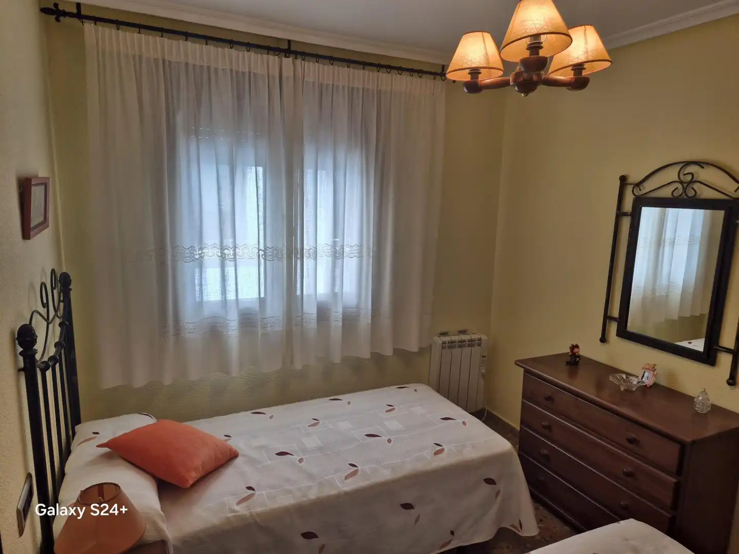 Flat for rent in Carretera Valencia, 21, Camarena de la Sierra Bedroom of Flat for rent in Camarena de la Sierra with Furnished and Community parking