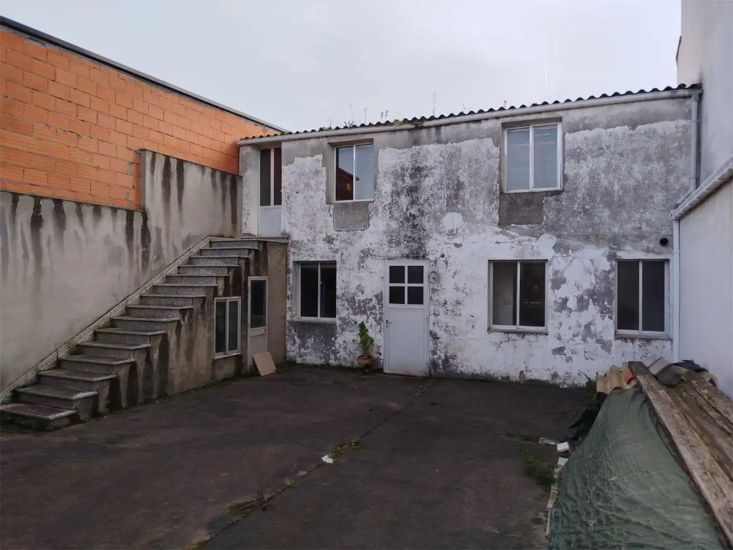 Casa adosada en venda a Rúa José María González Río, 10, Burela Vista exterior de Casa adosada en venda en Burela