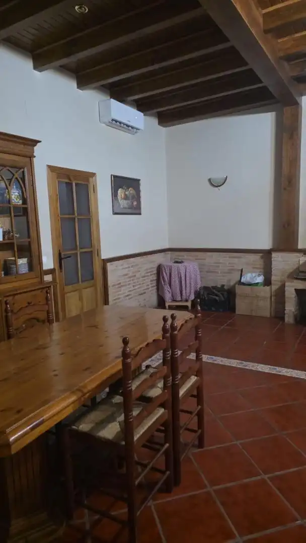 Casa o chalet en venta en Calle Trujillo, 29, Jaraicejo Comedor de Casa o chalet en venta en Jaraicejo con Calefacción y Amueblado