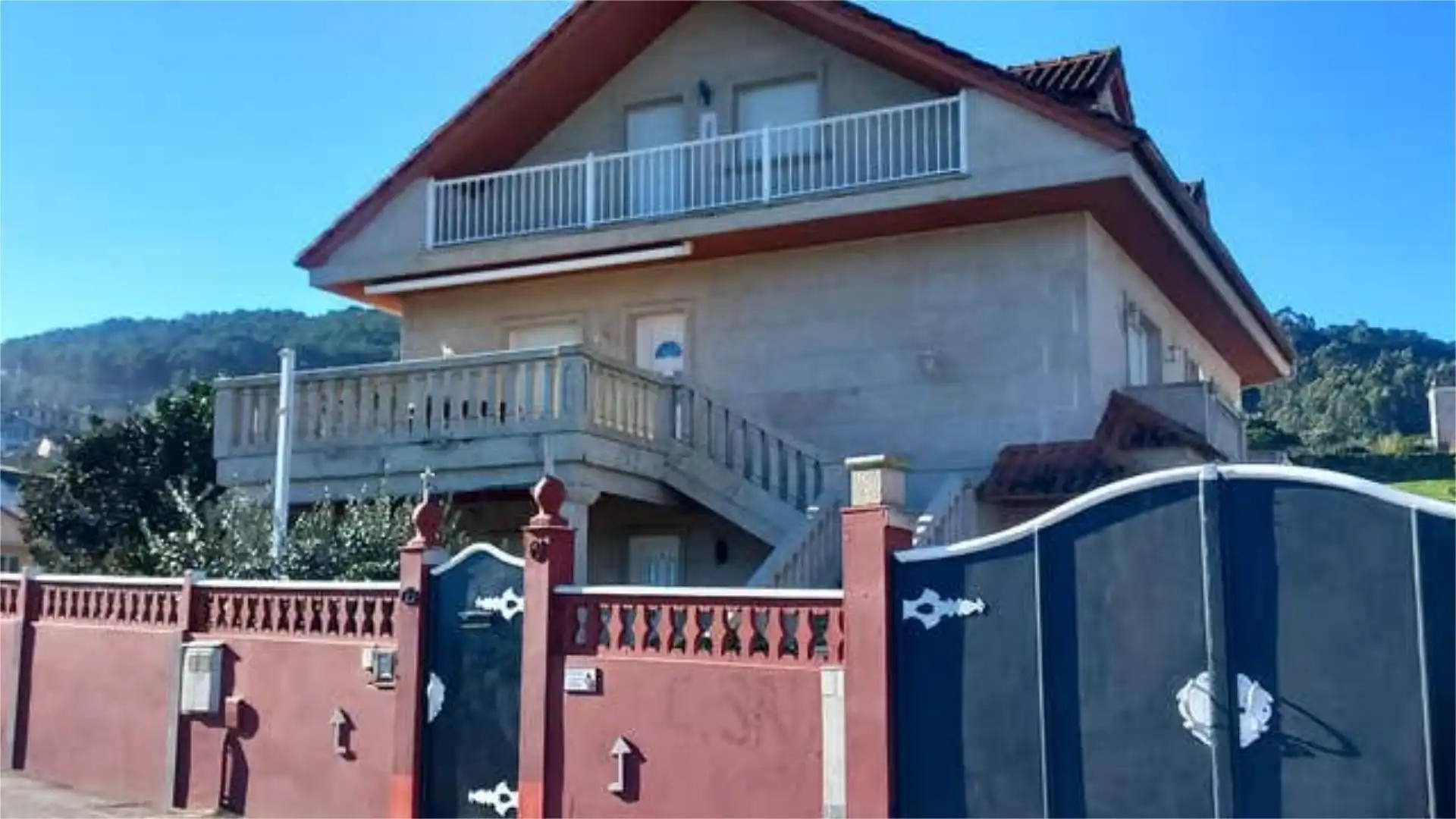 Vista exterior de Casa adosada de alquiler en Baiona con Jardín privado, Terraza y Amueblado
