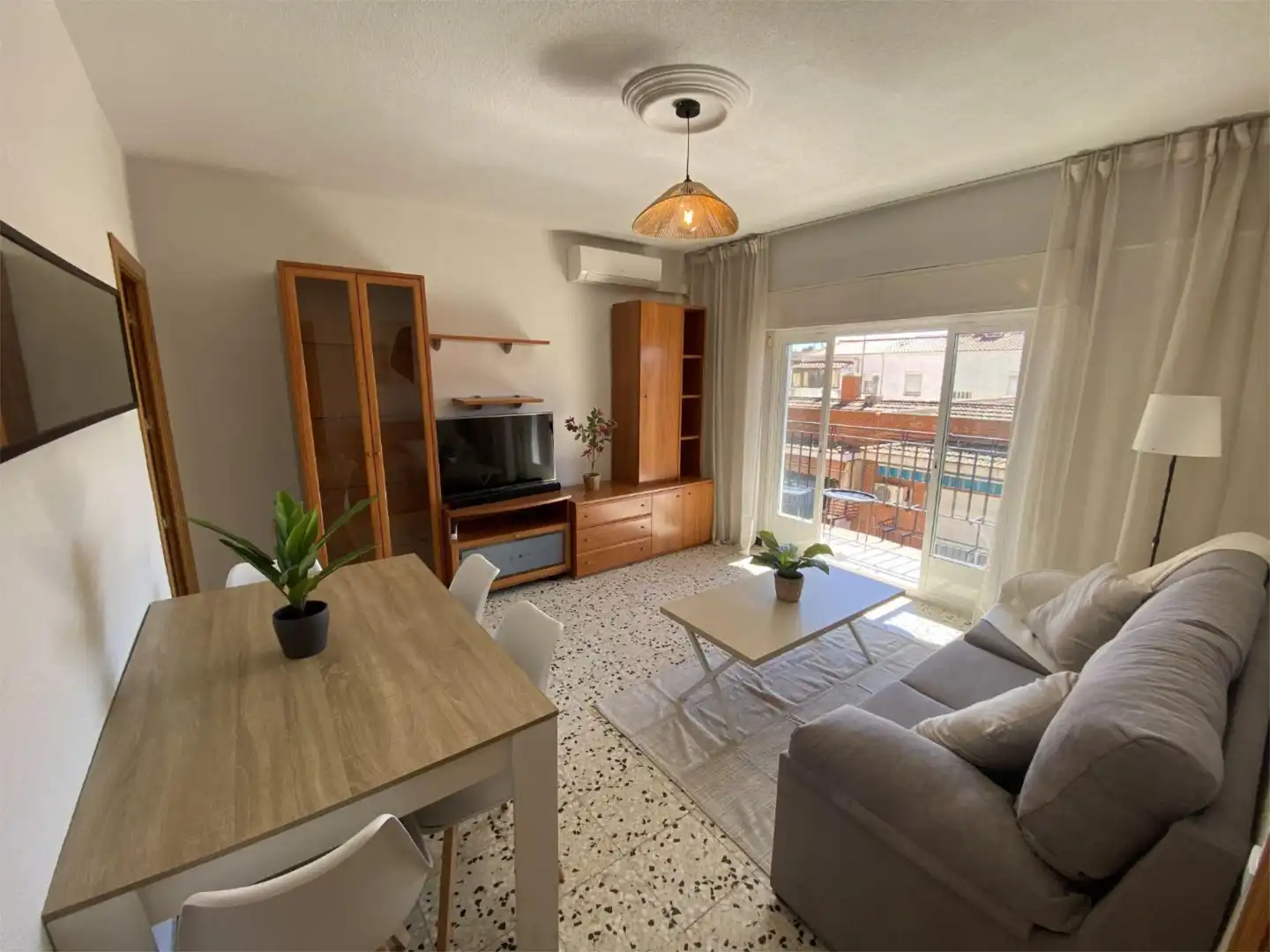 Sala de estar de Piso de alquiler en Talavera de la Reina con Aire acondicionado, Calefacción y Terraza