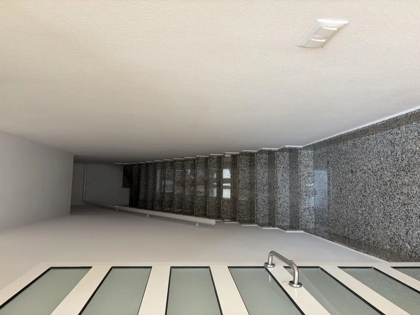 Wohnung zum Verkauf in Cartagena mit Klimaanlage, Terrasse und Balkon