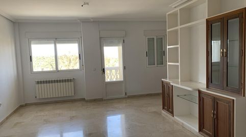 Foto 5 von Maisonette zur Miete in Calle Islas Azores, 19, Ruta de la Plata, Cáceres Capital