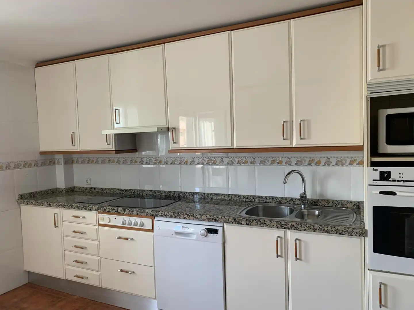 Dúplex de alquiler en Calle Islas Azores, 19, Ruta de la Plata