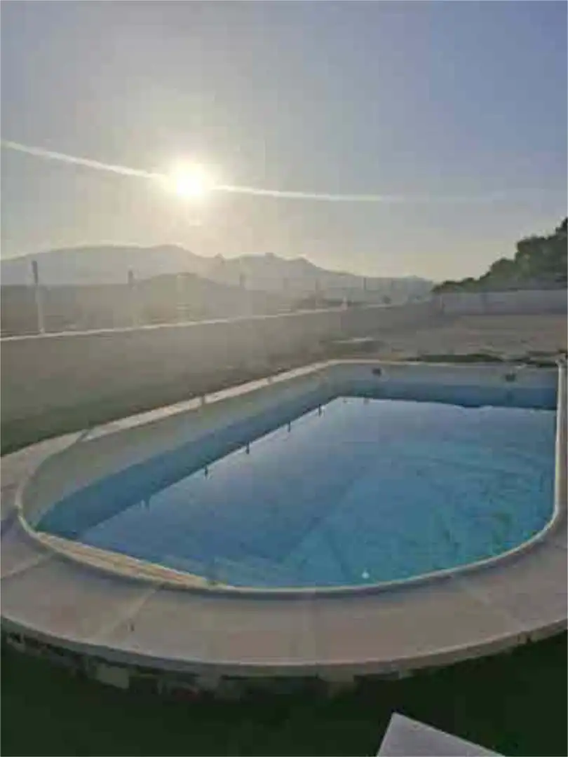 Swimming pool of Single-family semi-detached for rent in  Jaén Capital