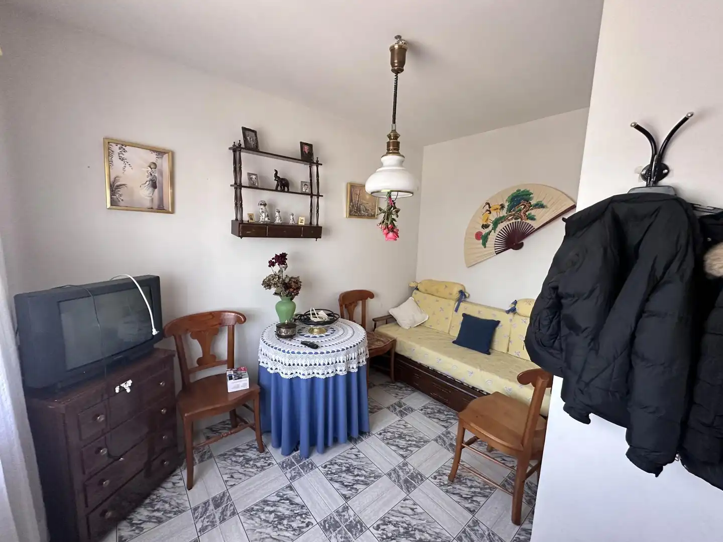 Houses for sale in Calle Segura Sáez, 16, Lagunilla Living room of Houses for sale in Lagunilla with Heating, Private garden and Storage room