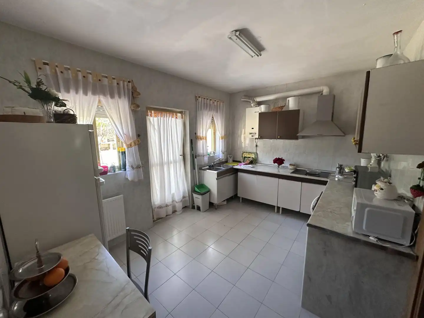 Houses for sale in Calle Segura Sáez, 16, Lagunilla Kitchen of Houses for sale in Lagunilla with Heating, Private garden and Storage room