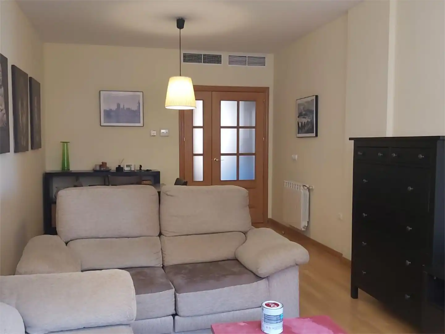 Living room of Flat for rent in  Granada Capital  with Air Conditioner and Swimming Pool