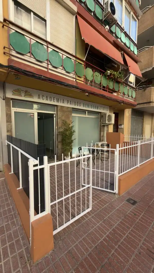 Local de alquiler en Benidorm con Aire acondicionado