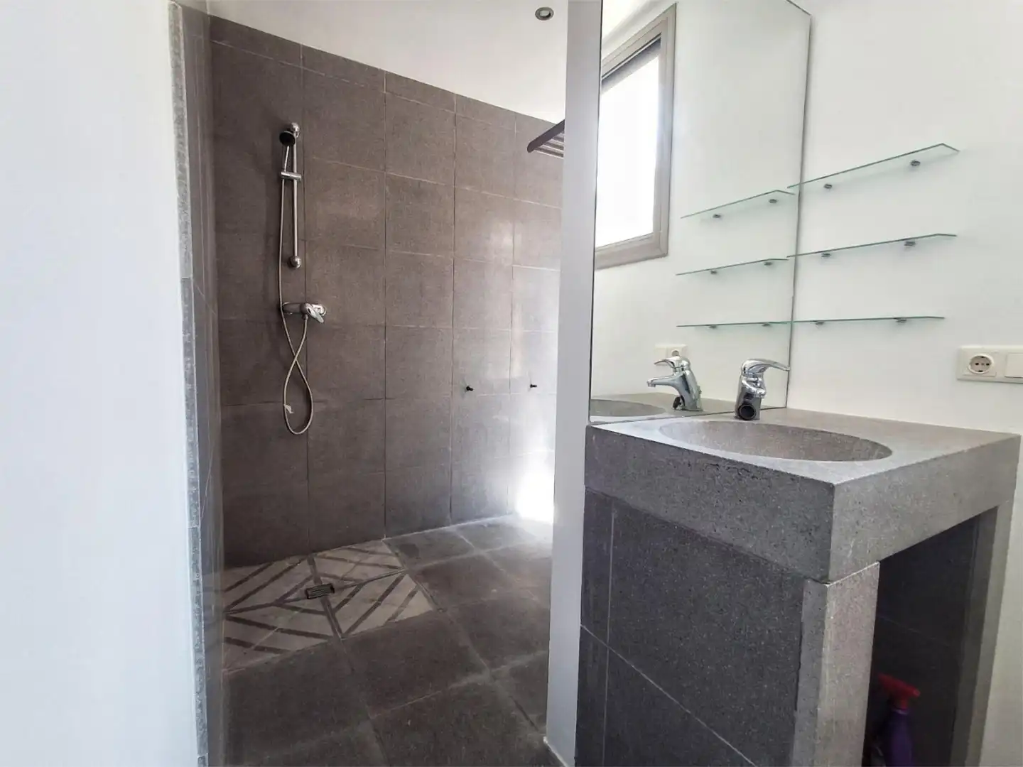 Piso en venta en Carrer d'Escorca, 20, Selva Baño de Piso en venta en Selva con Jardín privado, Parquet y Terraza