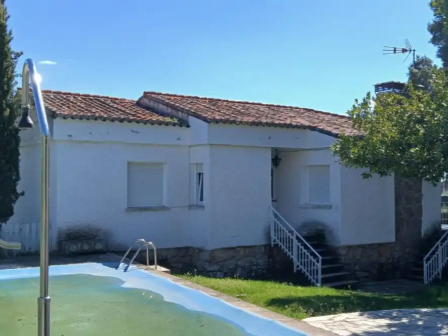Exterior view of Flat for sale in Valdemorillo  with Air Conditioner, Heating and Private garden