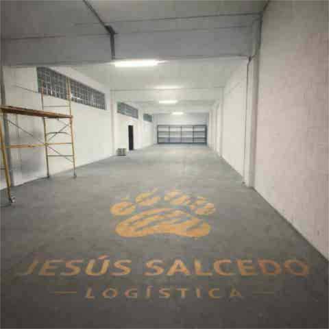 Nave industrial en Alquiler en Almeiras