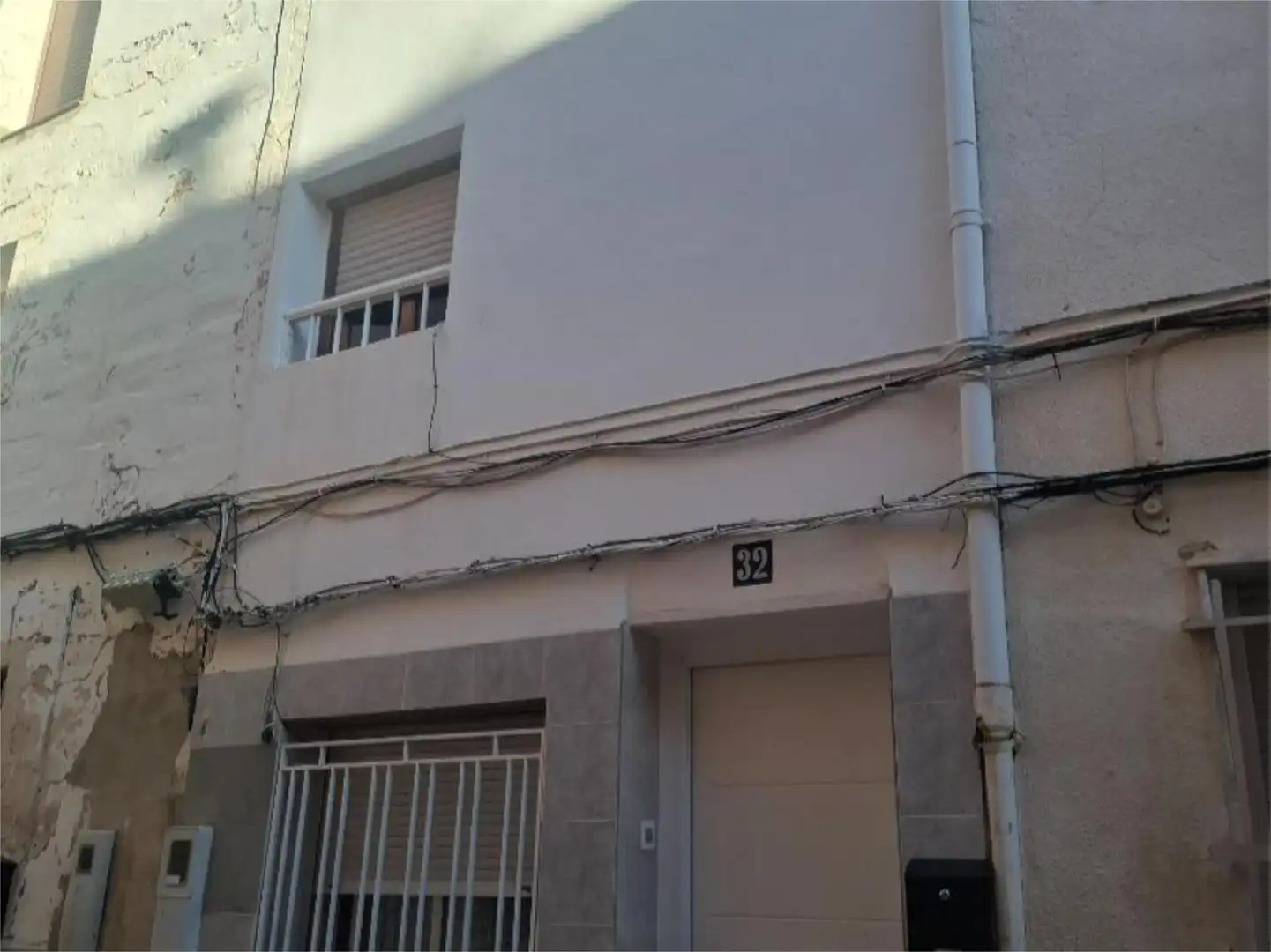 Vista exterior de Casa adosada en venda en Villar del Arzobispo