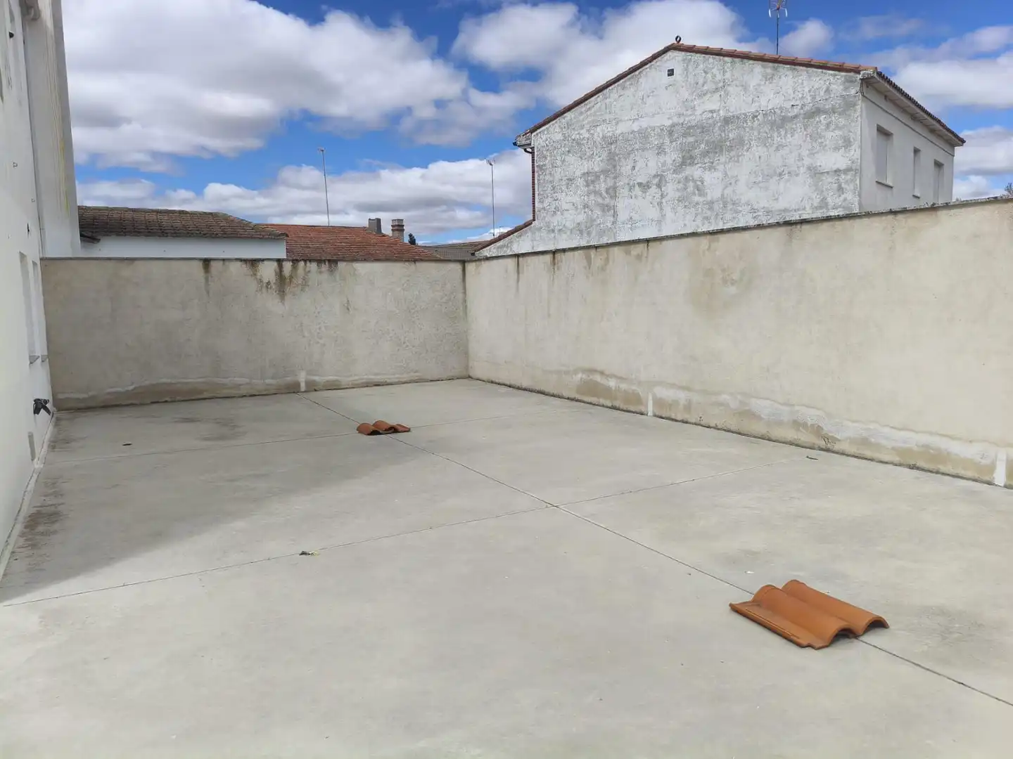 Planta baixa en venda a Calle del Moral, 18, Santiago de la Puebla Terrassa de Planta baixa en venda en Santiago de la Puebla amb Aire condicionat