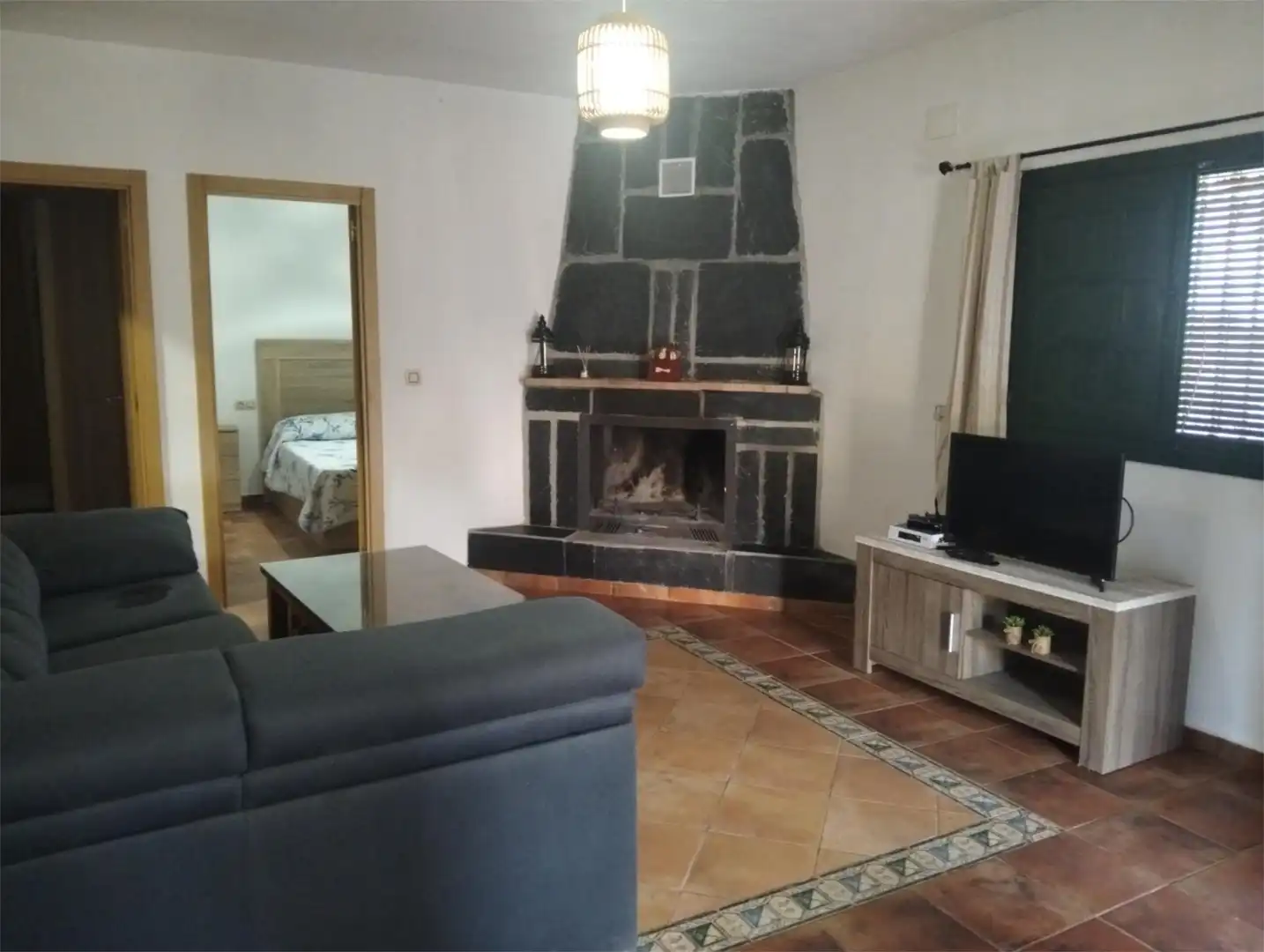 Wohnzimmer von Country house zum Verkauf in Válor mit Terrasse