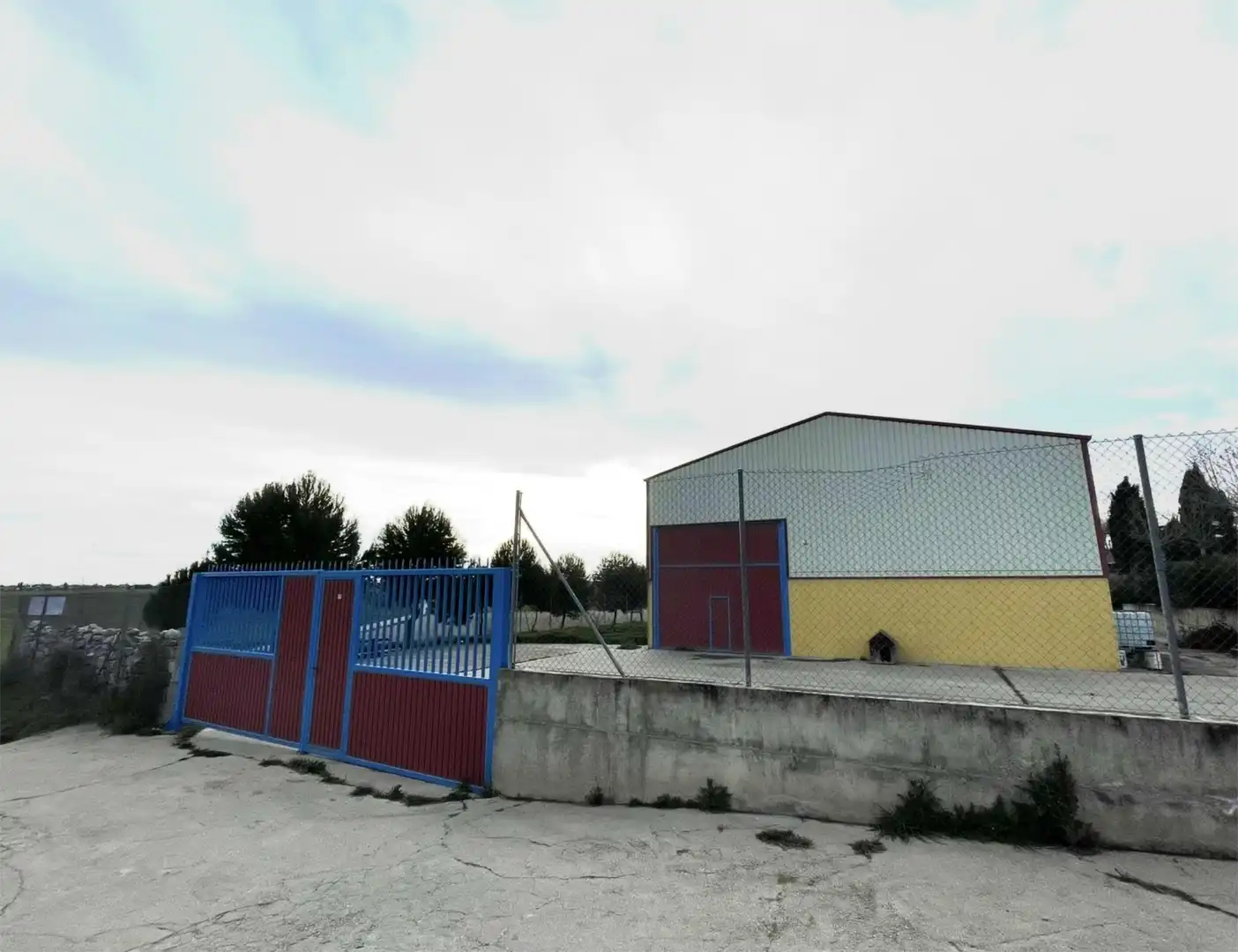 Commercial properties for sale in Camino de Geria, Simancas Exterior view of Commercial properties for sale in Simancas