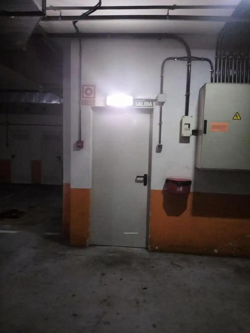 Garaje en venta en Calle Concejo de Villayón, 1, Jove Garaje en venta en Gijón