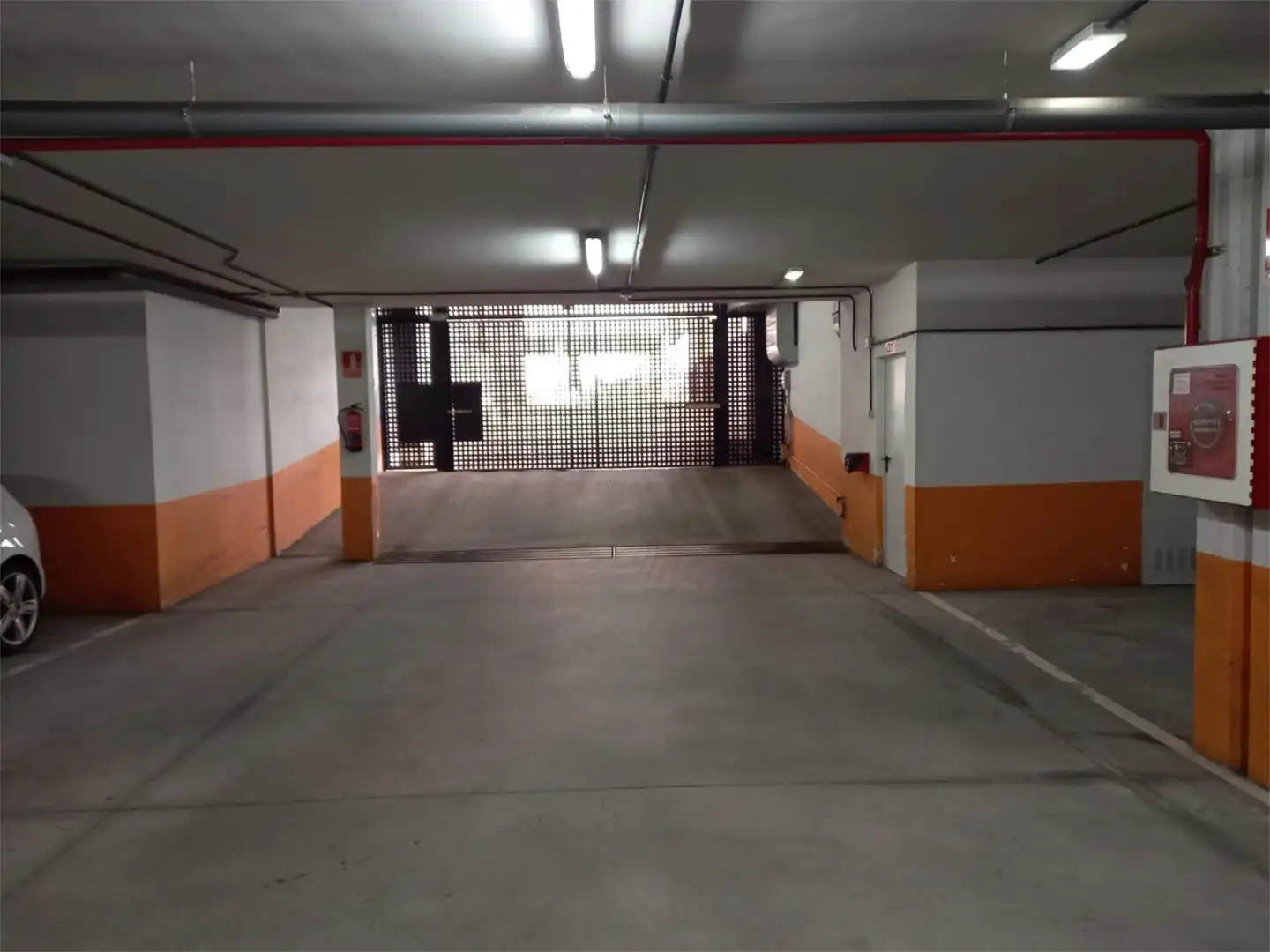 Garaje en venta en Calle Concejo de Villayón, 1, Jove Parking de Garaje en venta en Gijón