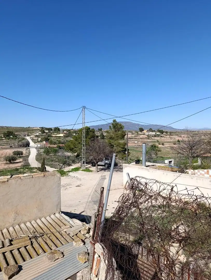 Finca rústica en venta en Calle López Seva, 28, El Pinós / Pinoso Finca rústica en venta en El Pinós / Pinoso con Jardín privado y Terraza