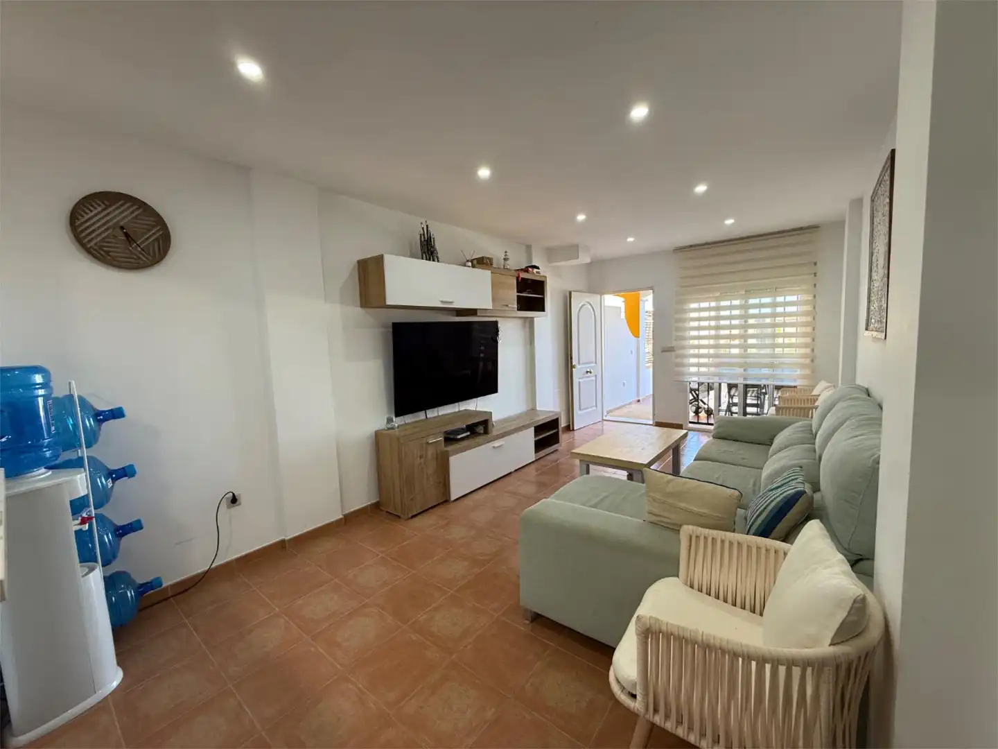 Sala de estar de Piso de alquiler en Pulpí con Aire acondicionado, Calefacción y Jardín privado