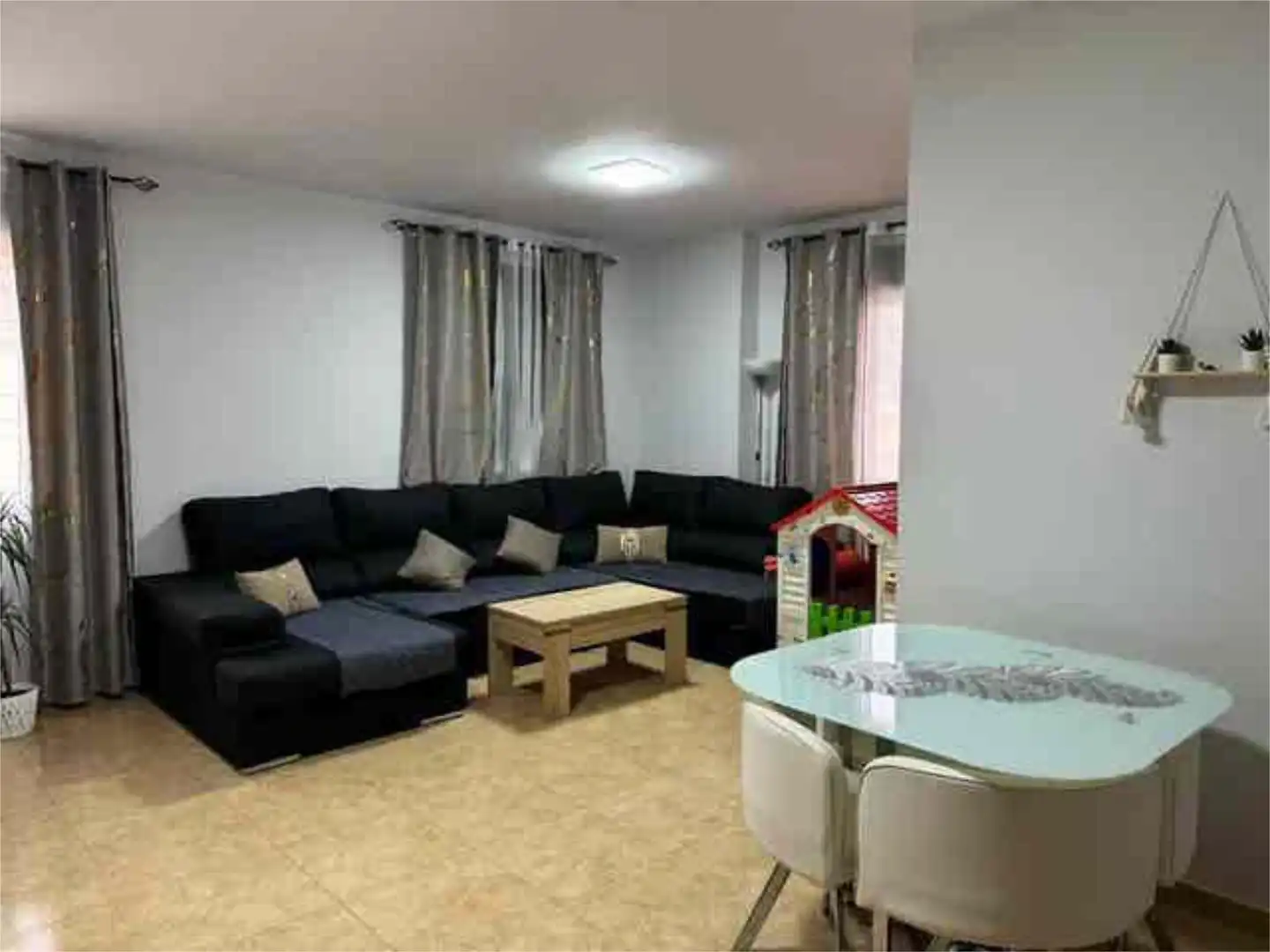 Living room of Single-family semi-detached for rent in Alcaraz