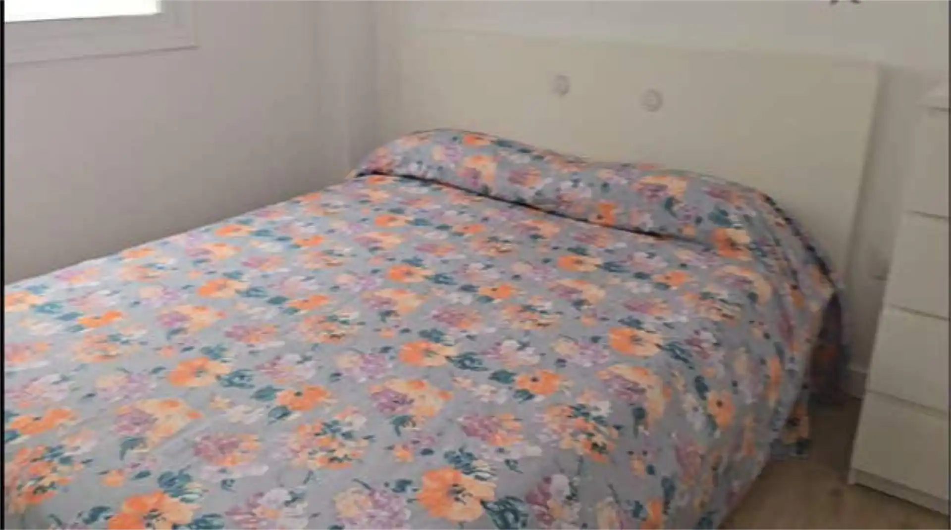 Casa adosada en venda a Los Cristianos Dormitori de Casa adosada en venda en Arona amb Piscina i Moblat