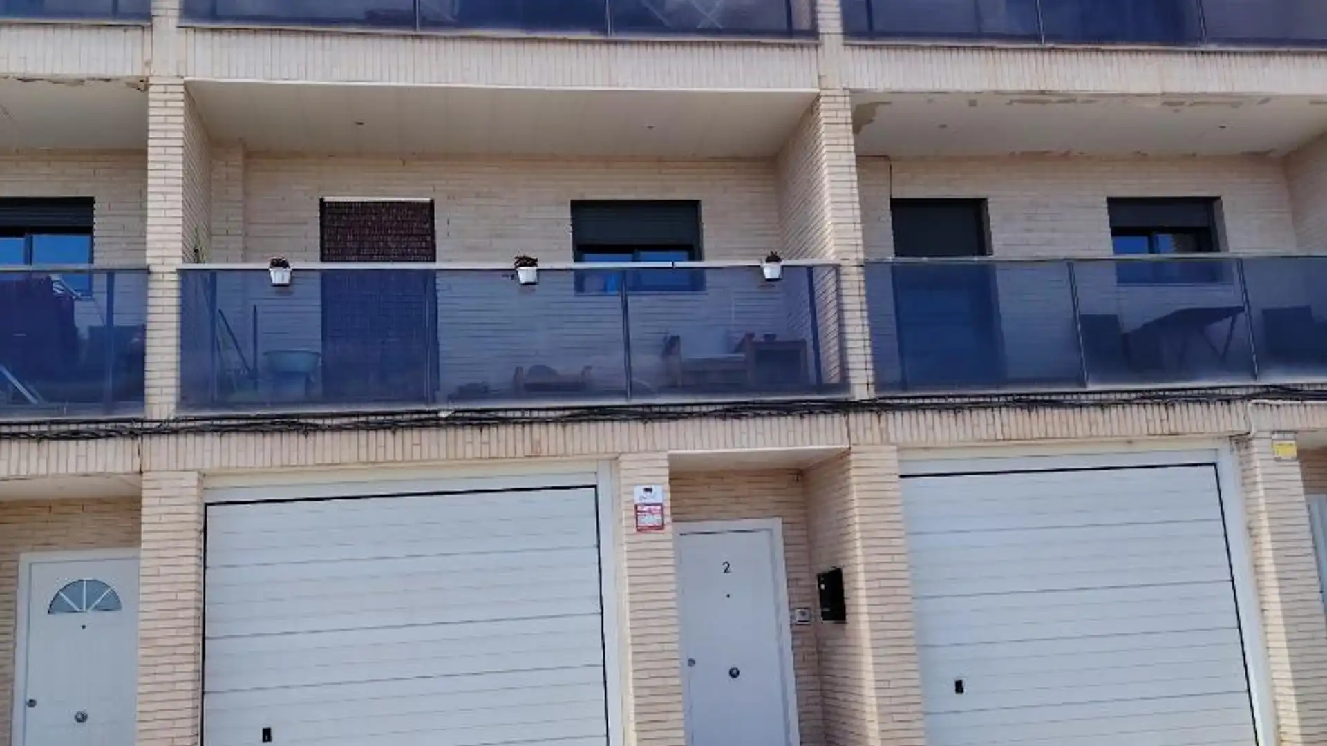 Exterior view of Single-family semi-detached for sale in Menàrguens  with Air Conditioner, Private garden and Balcony