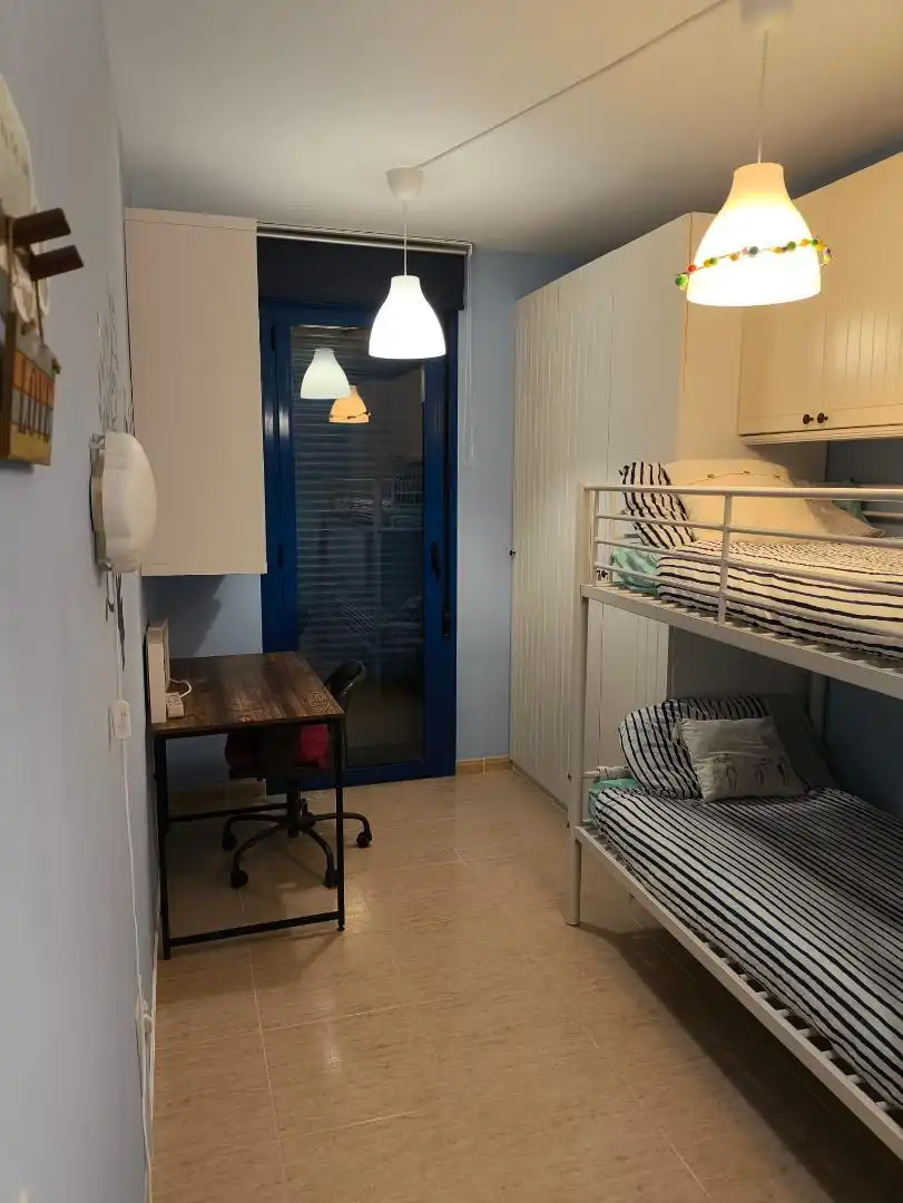 Wohnung zum Verkauf in Carrer Pirineus, 13, Nord Schlafzimmer von Wohnung zum Verkauf in La Ràpita mit Klimaanlage und Terrasse