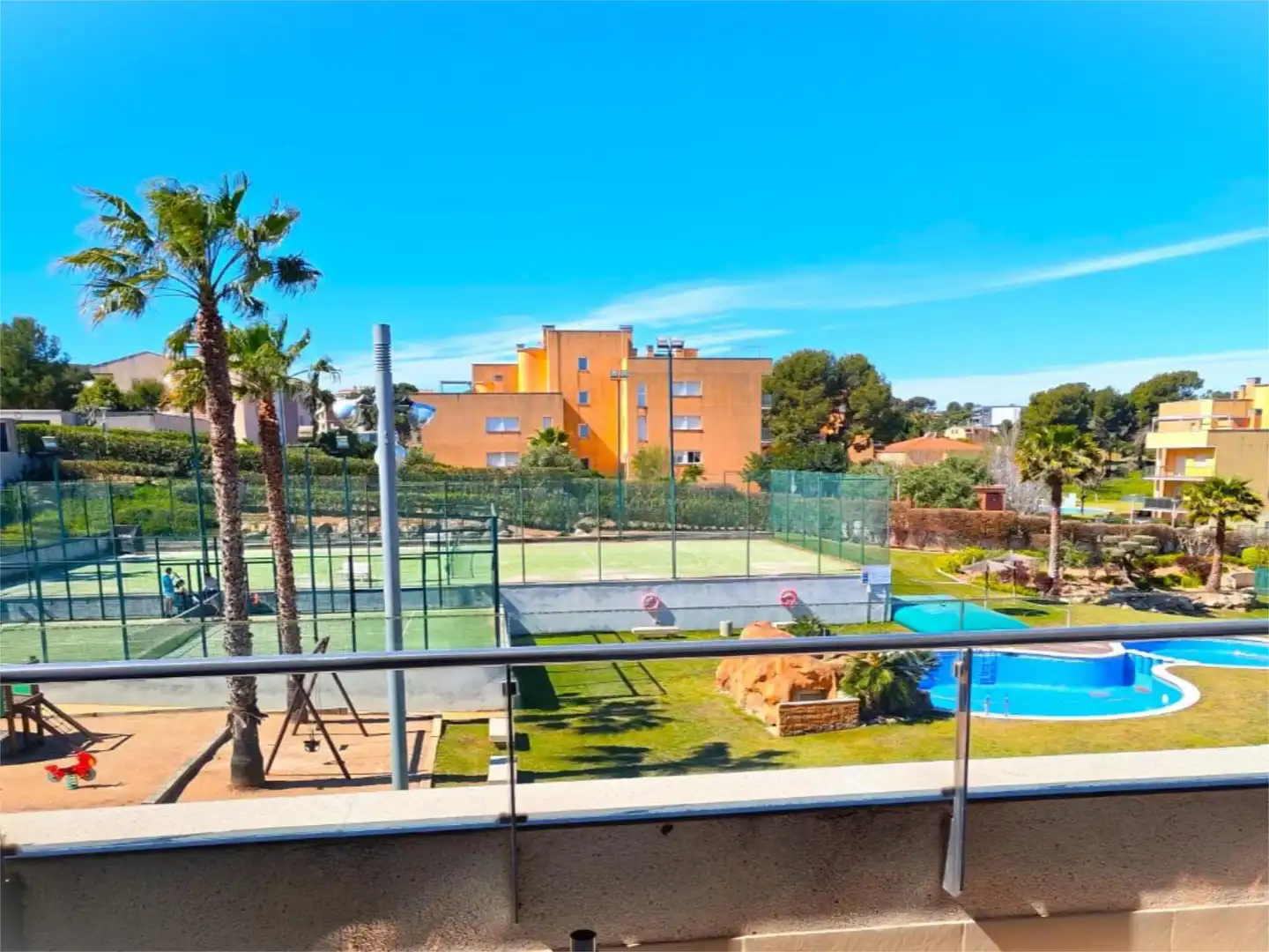 Piscina de Piso en venta en Salou con Aire acondicionado, Terraza y Piscina