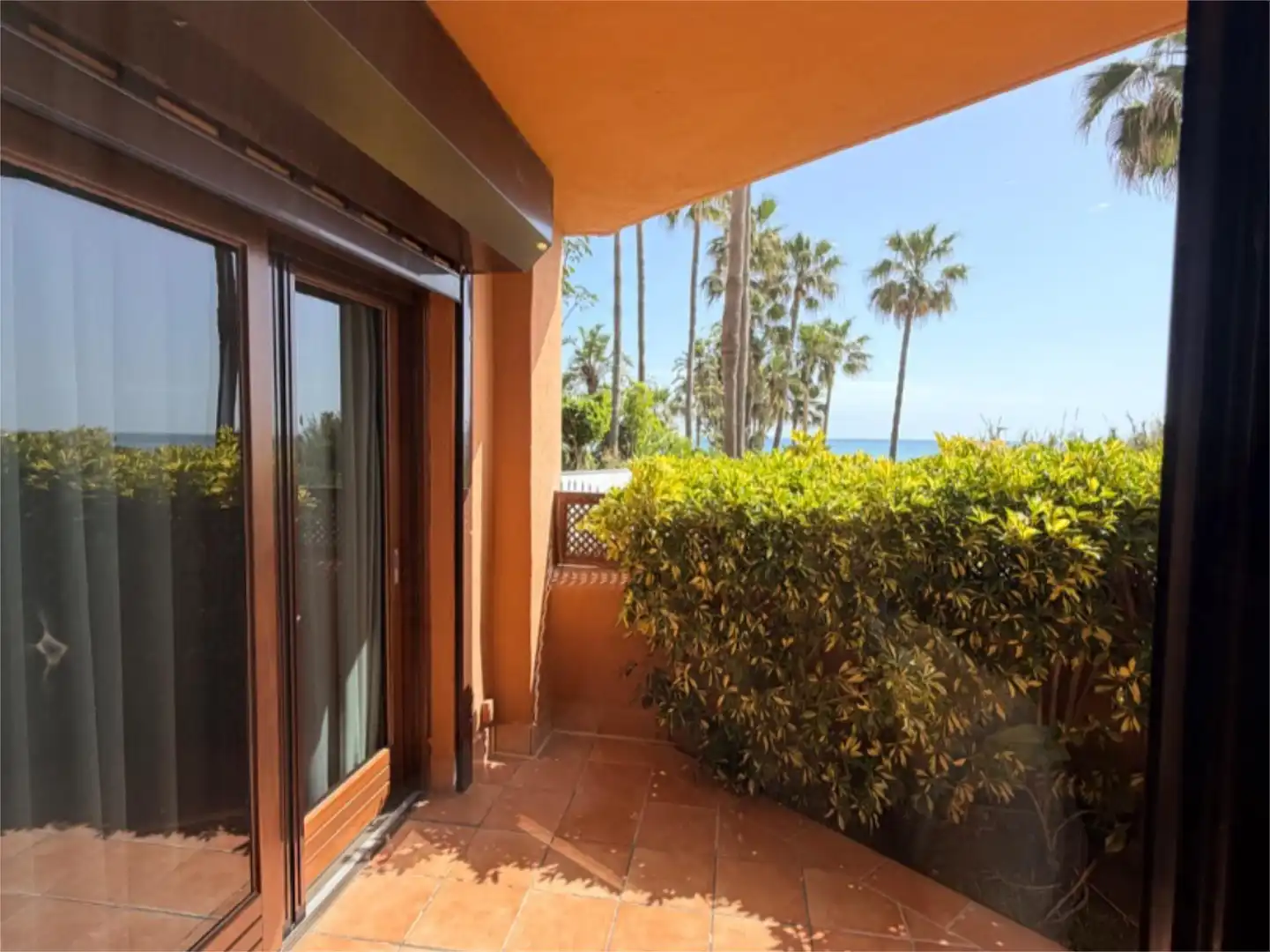 Apartament en venda a Calle Océano Ártico, 3, Kempinski Vista exterior de Apartament en venda en Estepona amb Aire condicionat, Terrassa i Piscina
