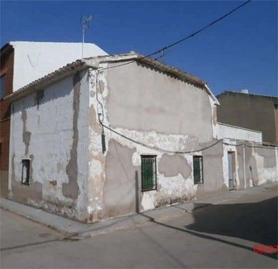 Vista exterior de Casa o chalet en venta en Las Pedroñeras   