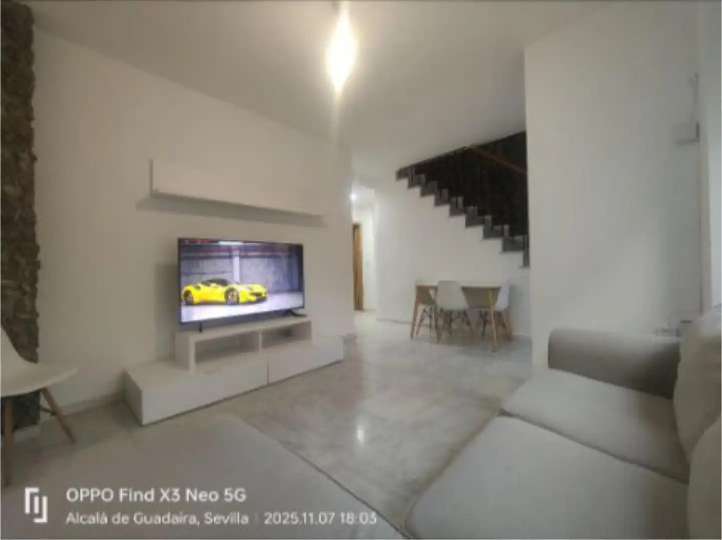 Flat for sale in Calle Antonio Martín Bermudo Campito, 8, Centro Living room of Flat for sale in Alcalá de Guadaira with Air Conditioner, Terrace and Balcony