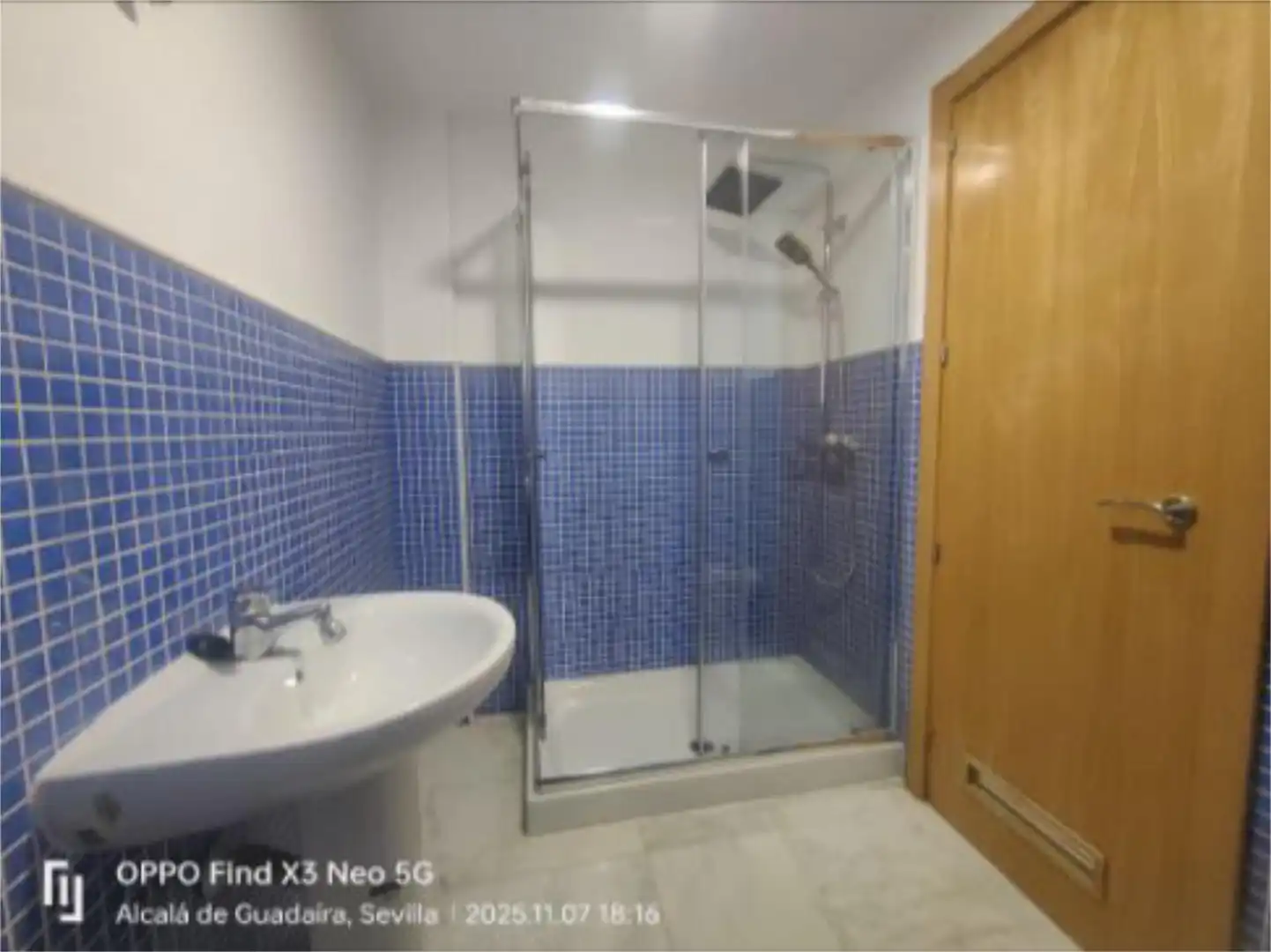 Flat for sale in Calle Antonio Martín Bermudo Campito, 8, Centro Bathroom of Flat for sale in Alcalá de Guadaira with Air Conditioner, Terrace and Balcony