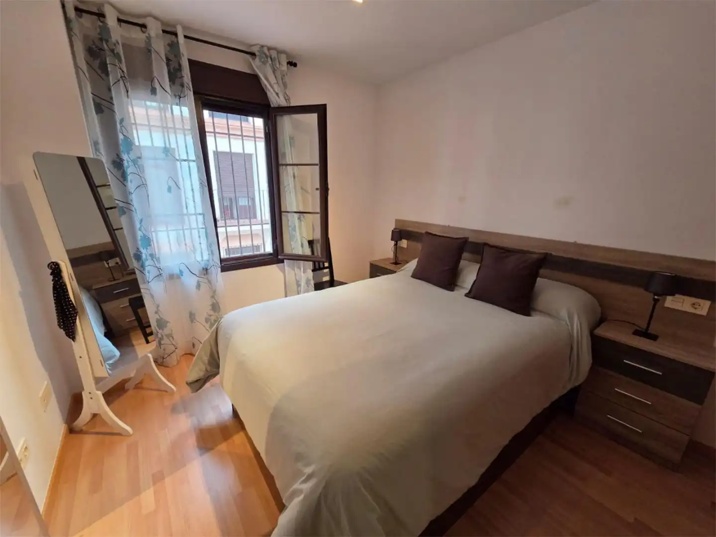 Bedroom of Flat for sale in Monda  with Parquet flooring and Furnished