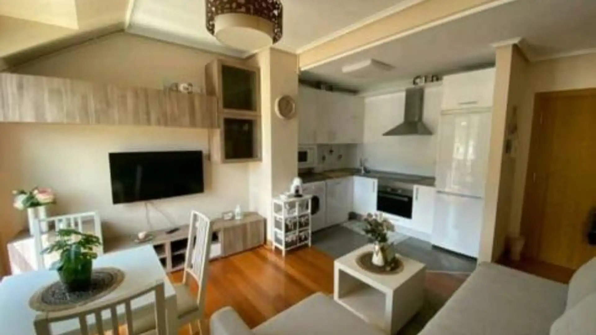 Kitchen of Flat for rent in Castro-Urdiales  with Air Conditioner, Heating and Parquet flooring